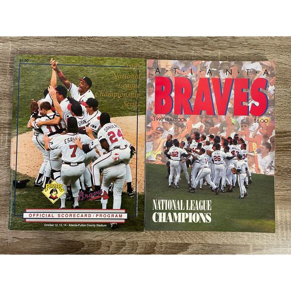 1992 Atlanta Braves Yearbook & NLCS Scorecard Lot MLB Baseball Champions Program - Picture 3 of 16